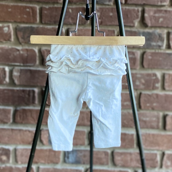 0-3M Old Navy 2 Pack Ruffle Leggings - Picture 6 of 6